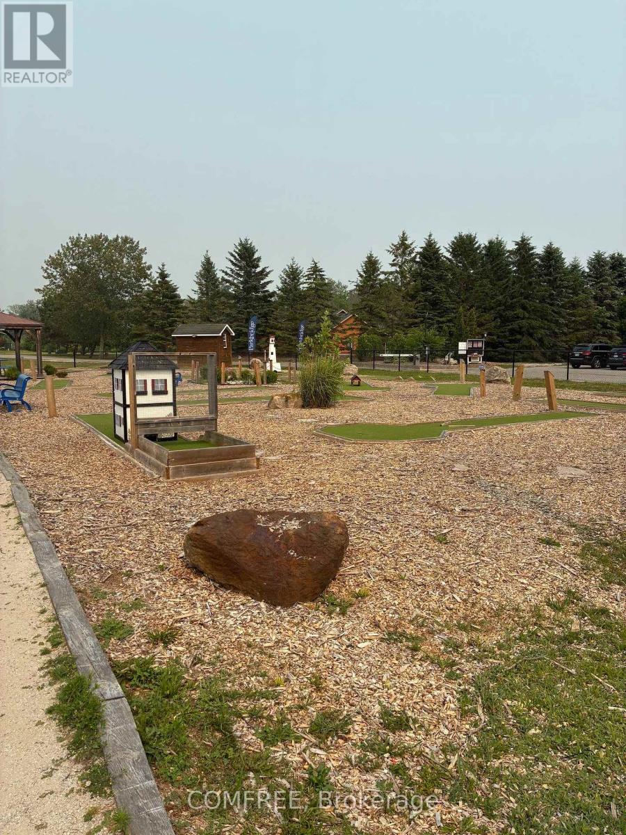 82 - 85 Theme Park Drive, Wasaga Beach, Ontario  L9Z 1X7 - Photo 26 - S13599130