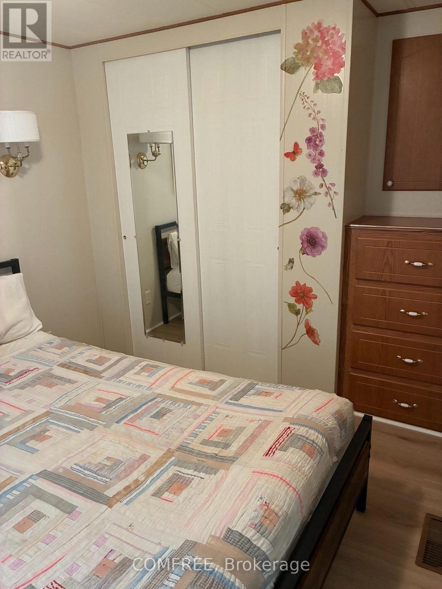 82 - 85 Theme Park Drive, Wasaga Beach, Ontario  L9Z 1X7 - Photo 8 - S13599130