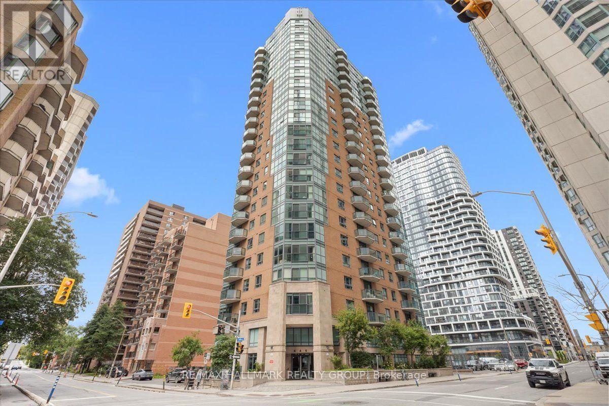 1703 - 445 Laurier Avenue W, Ottawa, Ontario  K1N 6R4 - Photo 2 - X13599290