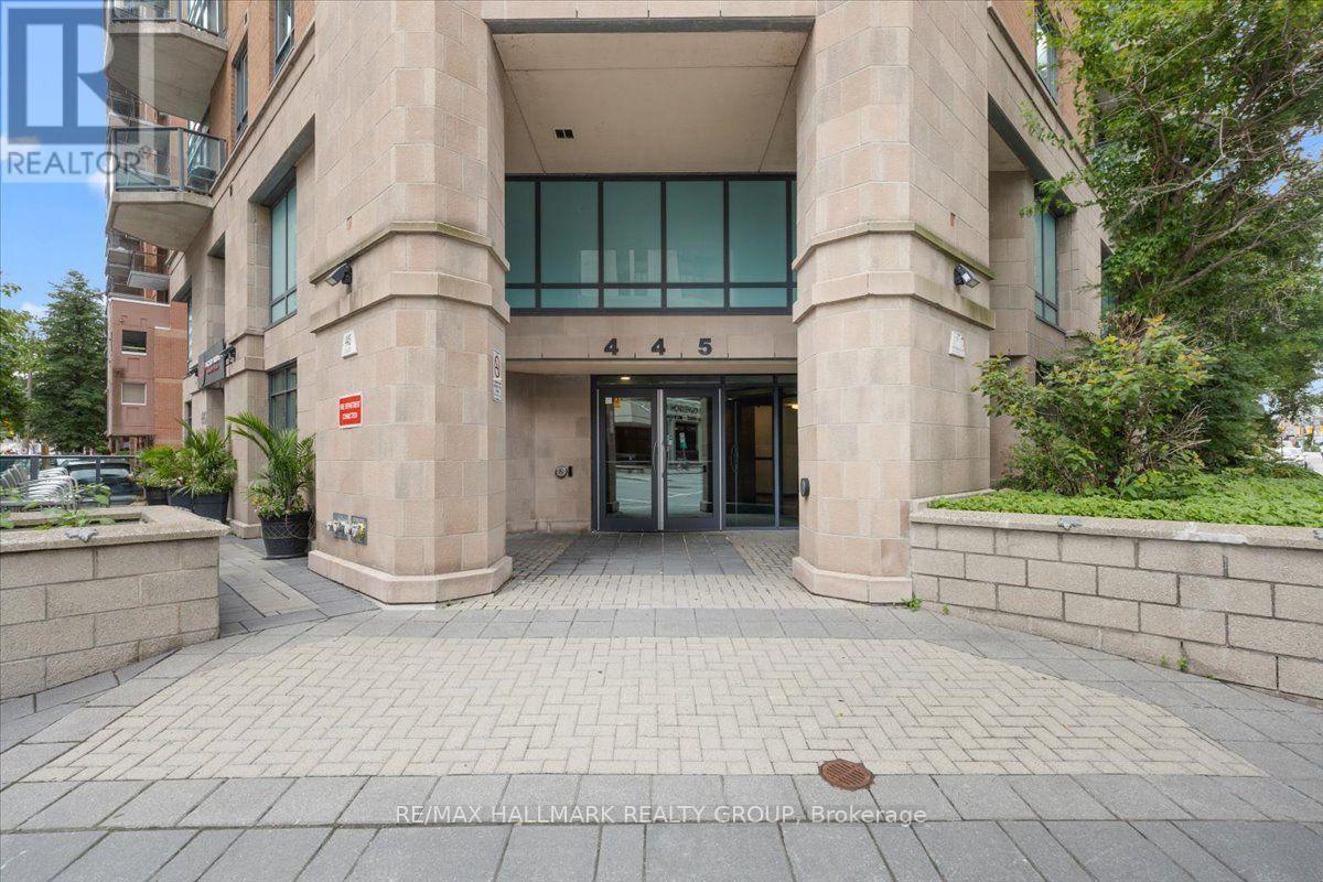 1703 - 445 Laurier Avenue W, Ottawa, Ontario  K1N 6R4 - Photo 3 - X13599290