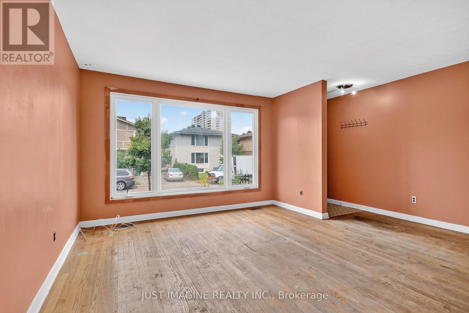 2654 Conn Street, Ottawa, Ontario  K2B 7C5 - Photo 5 - X13600066