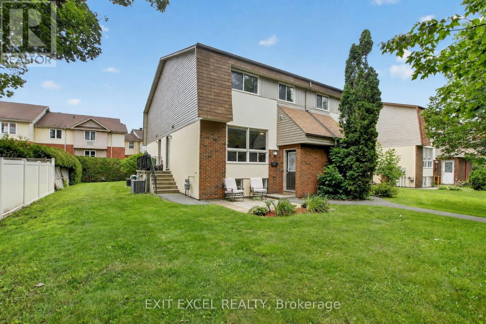 34a Forester Crescent, Ottawa, Ontario  K2H 8Y2 - Photo 1 - X13600162