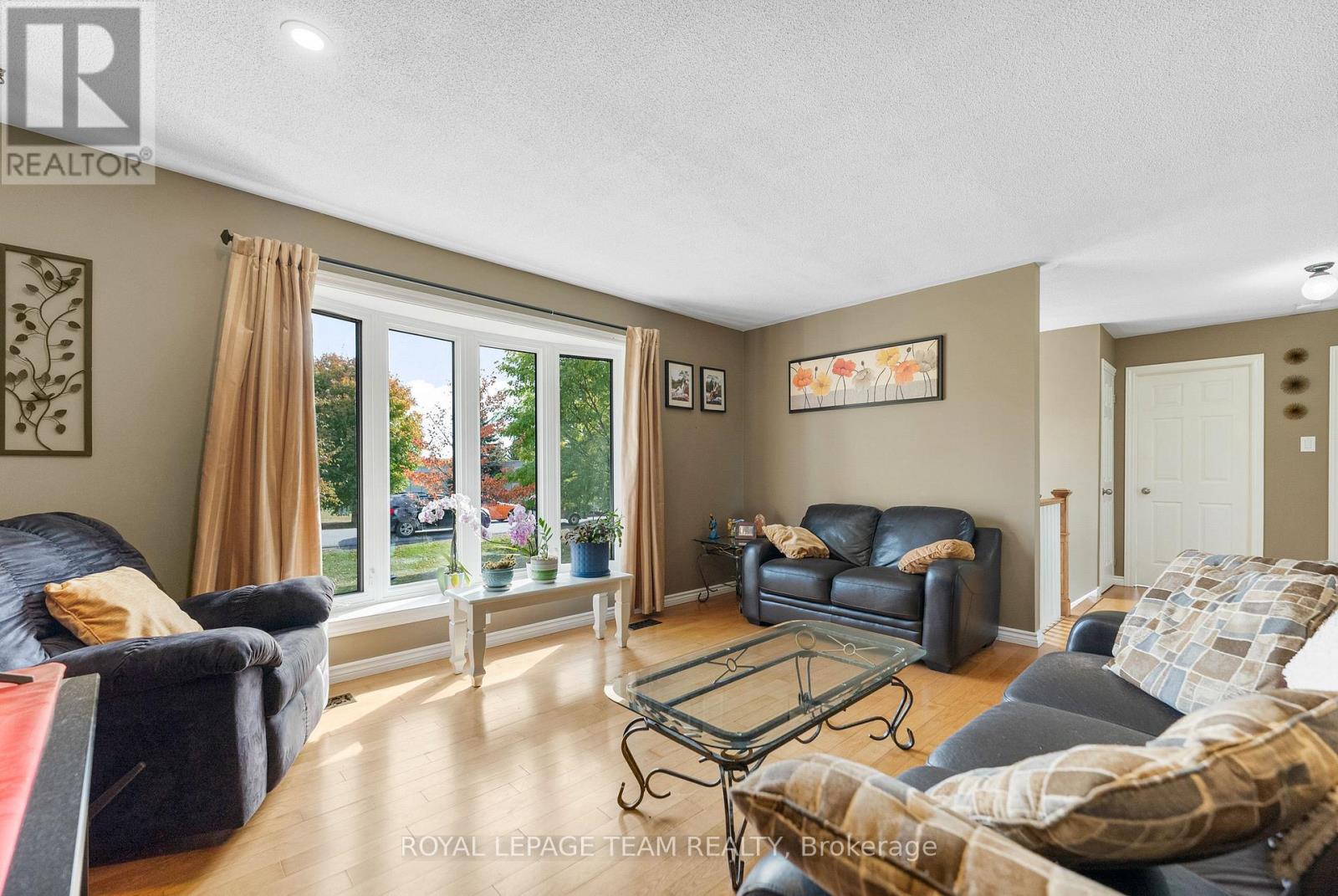 1059 Flynn Avenue, Ottawa, Ontario  K7S 3G7 - Photo 10 - X13600604