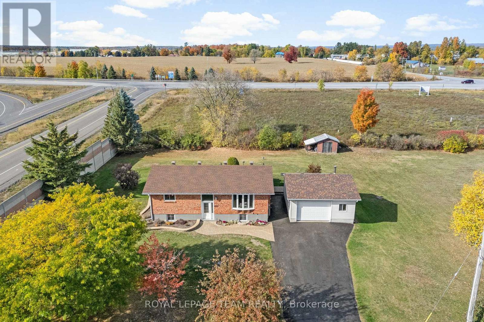 1059 Flynn Avenue, Ottawa, Ontario  K7S 3G7 - Photo 2 - X13600604