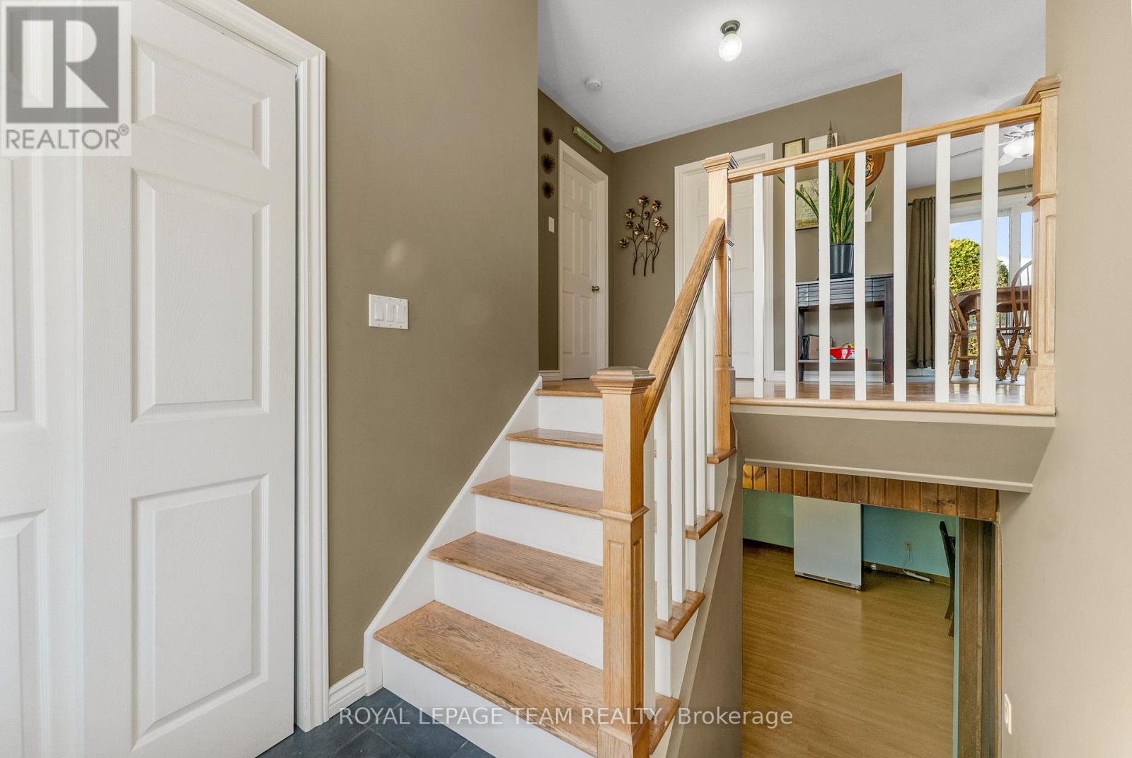 1059 Flynn Avenue, Ottawa, Ontario  K7S 3G7 - Photo 8 - X13600604