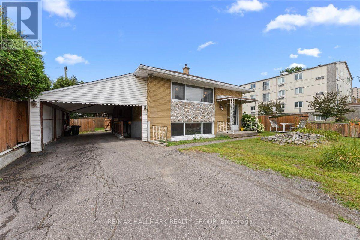 664 Cummings Avenue, Ottawa, Ontario  K1K 2K8 - Photo 1 - X13600766