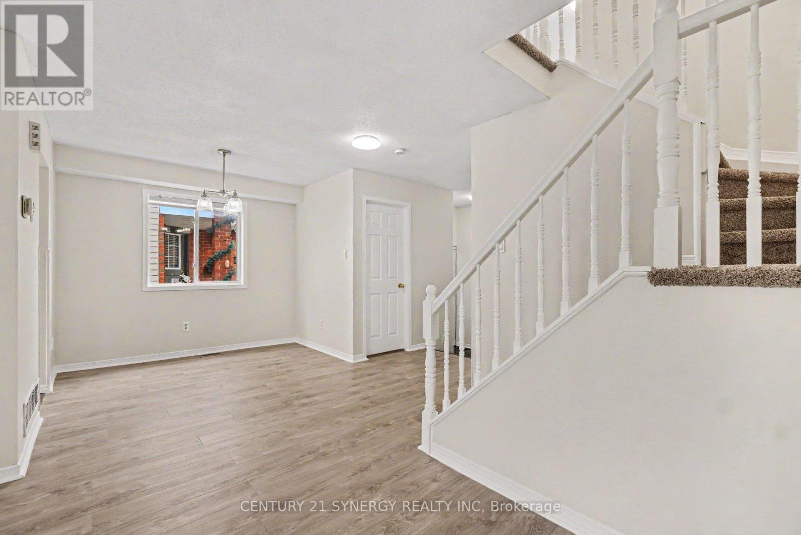 54 Meadowcroft Crescent, Ottawa, Ontario  K1J 1H2 - Photo 11 - X13601948