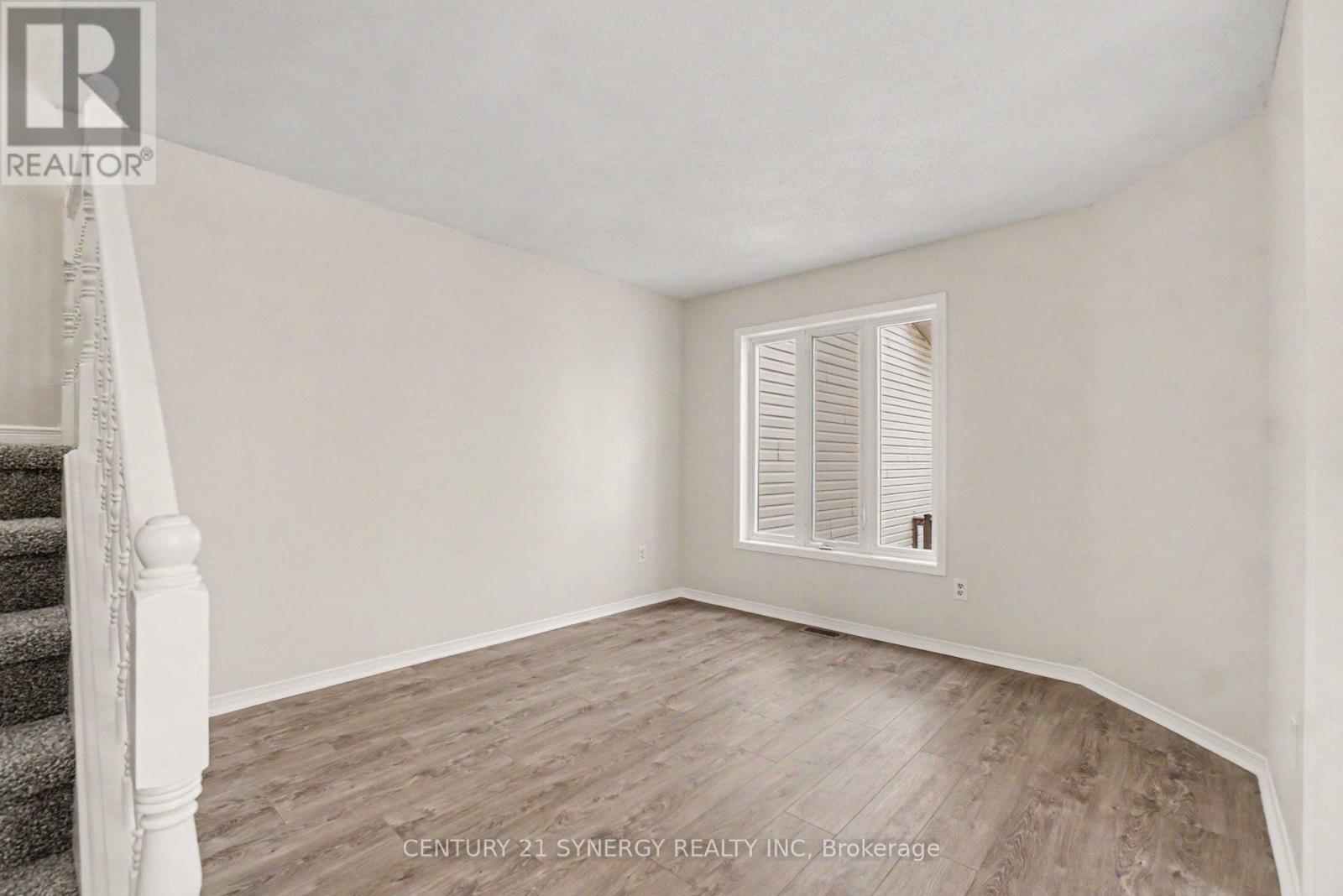 54 Meadowcroft Crescent, Ottawa, Ontario  K1J 1H2 - Photo 9 - X13601948