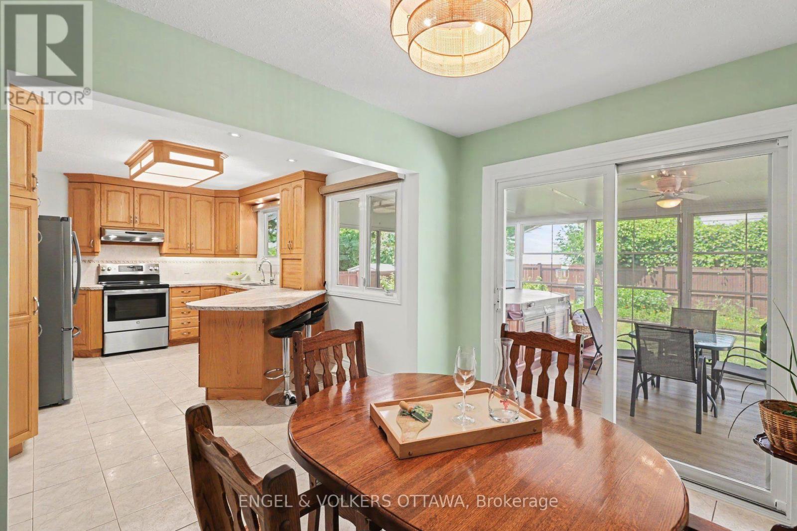 1331 Alloway Crescent, Ottawa, Ontario  K1K 3Y9 - Photo 10 - X13602144