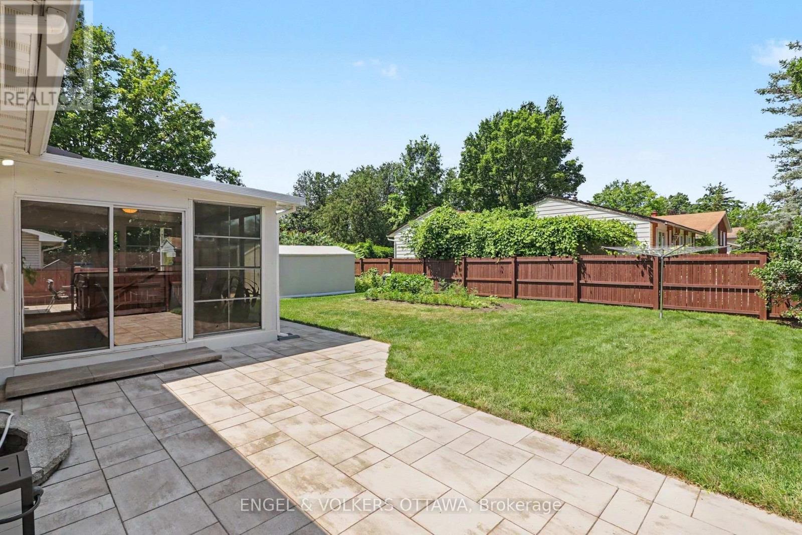 1331 Alloway Crescent, Ottawa, Ontario  K1K 3Y9 - Photo 30 - X13602144