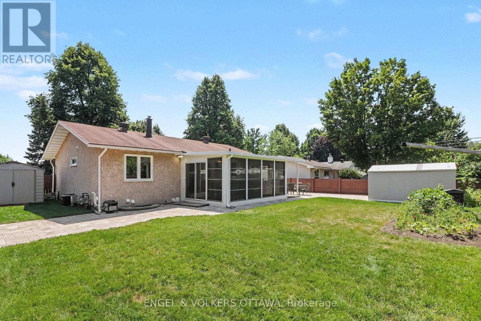 1331 Alloway Crescent, Ottawa, Ontario  K1K 3Y9 - Photo 32 - X13602144