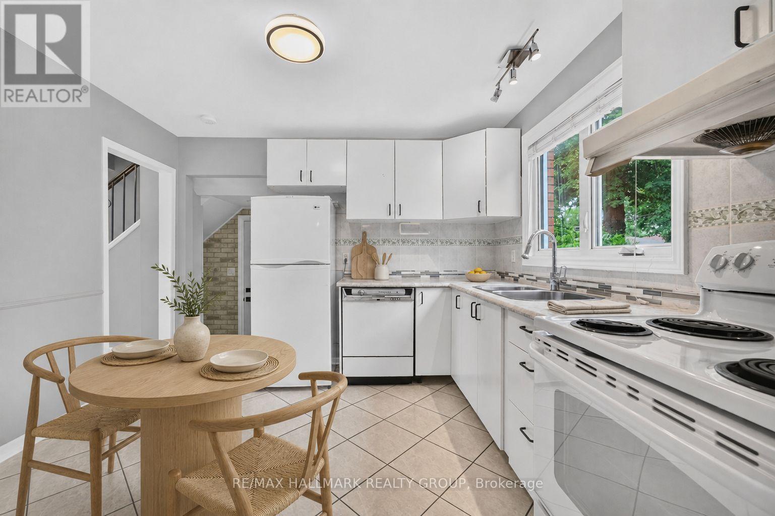 323 Poulin Avenue, Ottawa, Ontario  K2B 5T7 - Photo 18 - X13602222