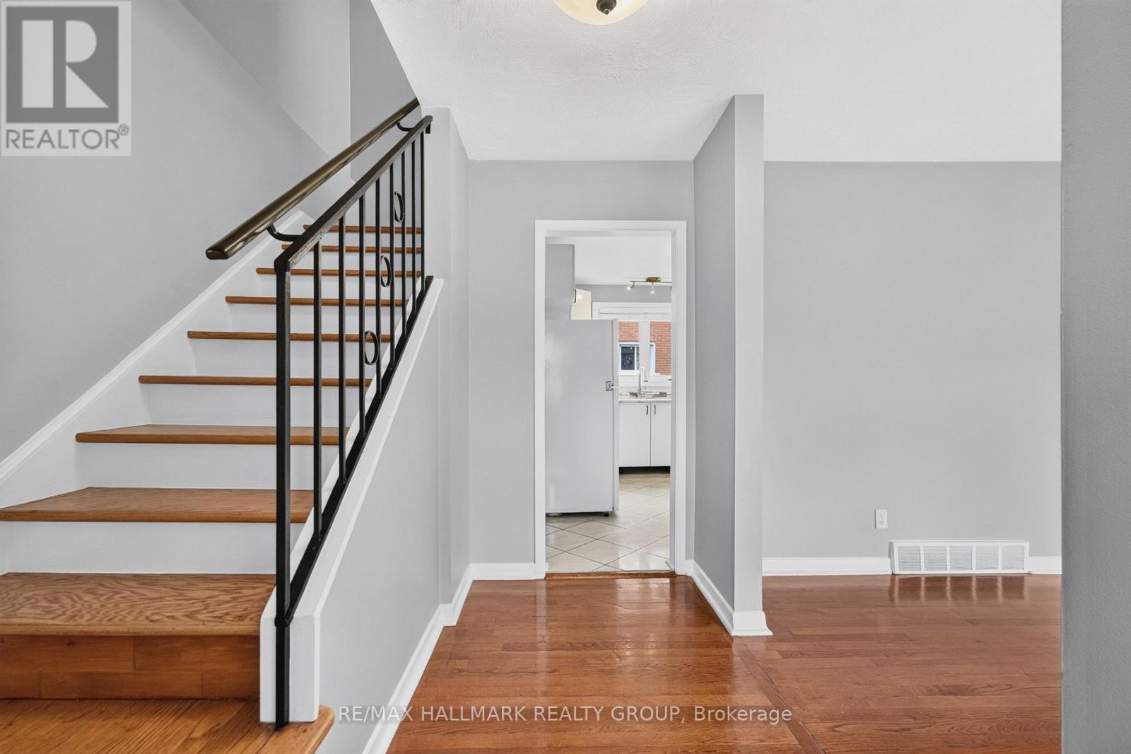 323 Poulin Avenue, Ottawa, Ontario  K2B 5T7 - Photo 6 - X13602222