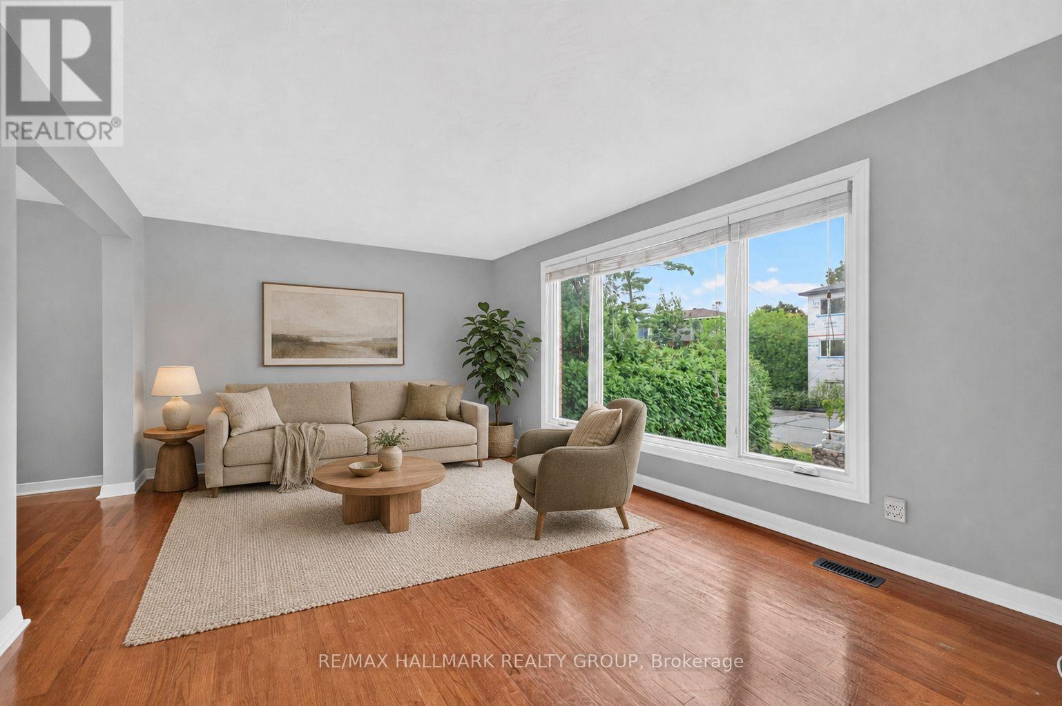 323 Poulin Avenue, Ottawa, Ontario  K2B 5T7 - Photo 8 - X13602222
