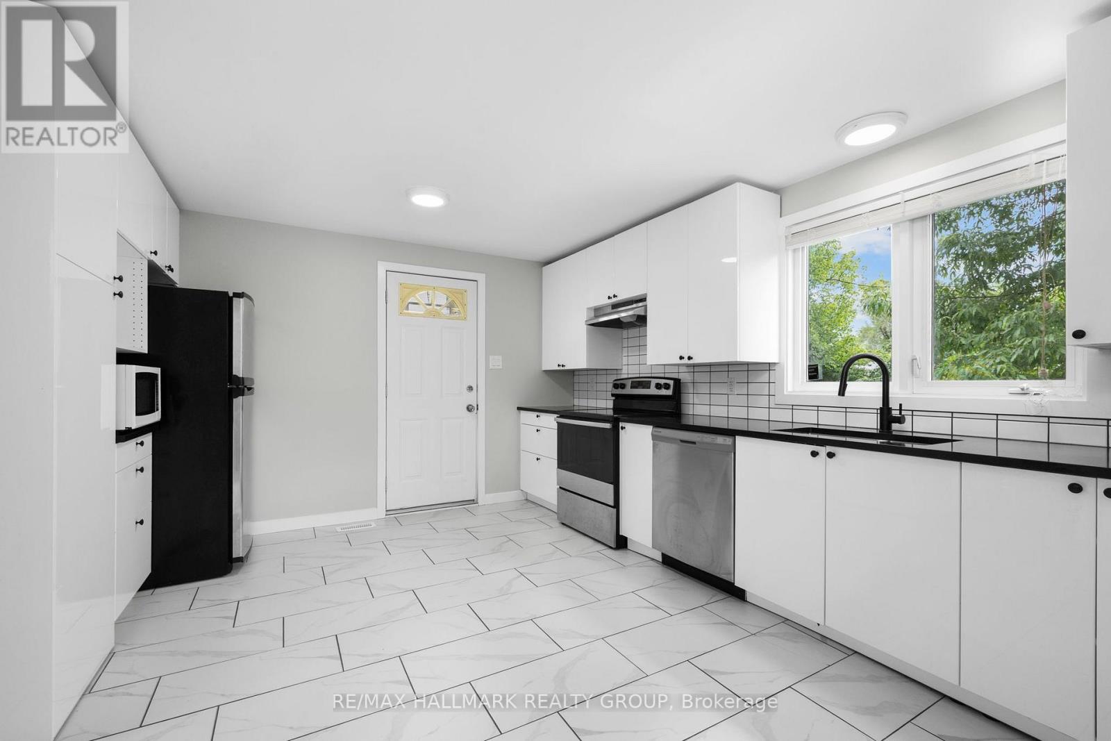 84 Chesterton Drive, Ottawa, Ontario  K2E 5T6 - Photo 12 - X13602786