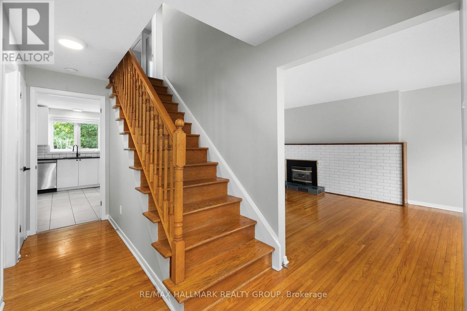 84 Chesterton Drive, Ottawa, Ontario  K2E 5T6 - Photo 4 - X13602786