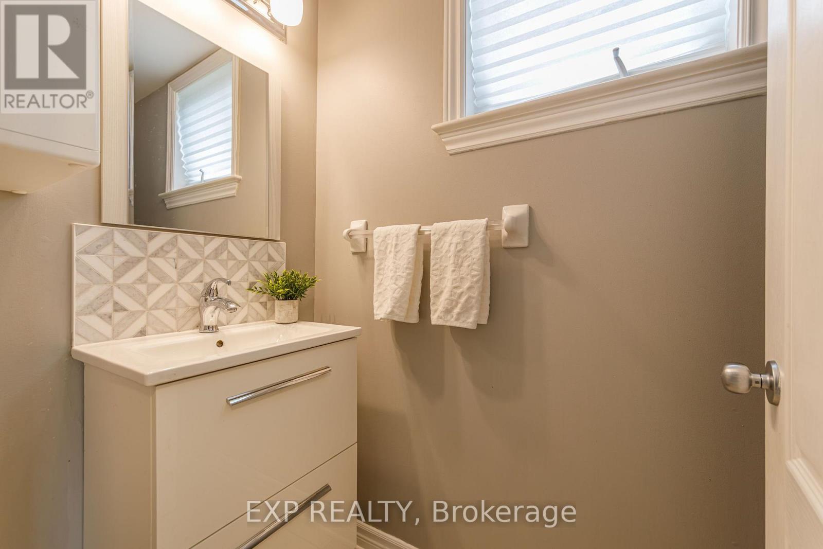 4220 Kelly Farm Drive, Ottawa, Ontario  K1T 0A5 - Photo 13 - X13603210