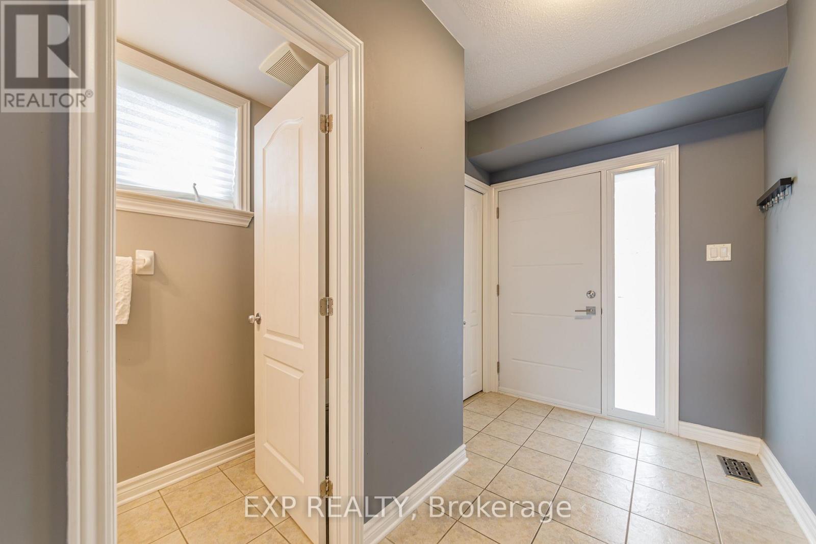 4220 Kelly Farm Drive, Ottawa, Ontario  K1T 0A5 - Photo 2 - X13603210