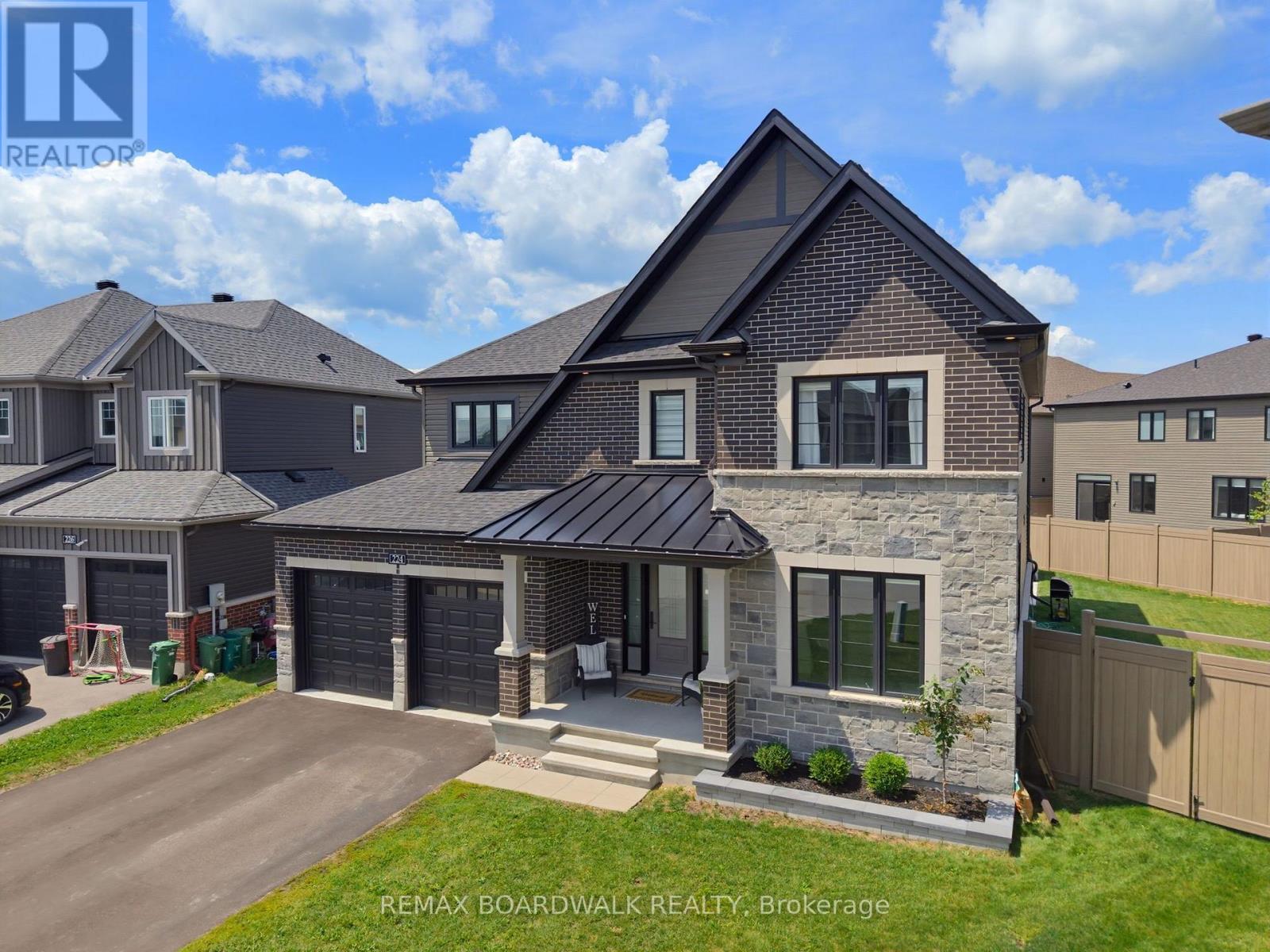 224 Skipper Drive, Ottawa, Ontario  K4M 0M9 - Photo 1 - X13604558