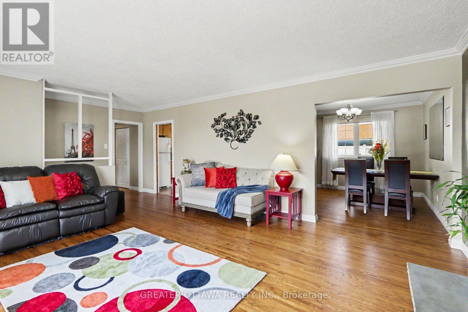 139 Abbeyhill Drive, Ottawa, Ontario  K2L 1H6 - Photo 3 - X13604870