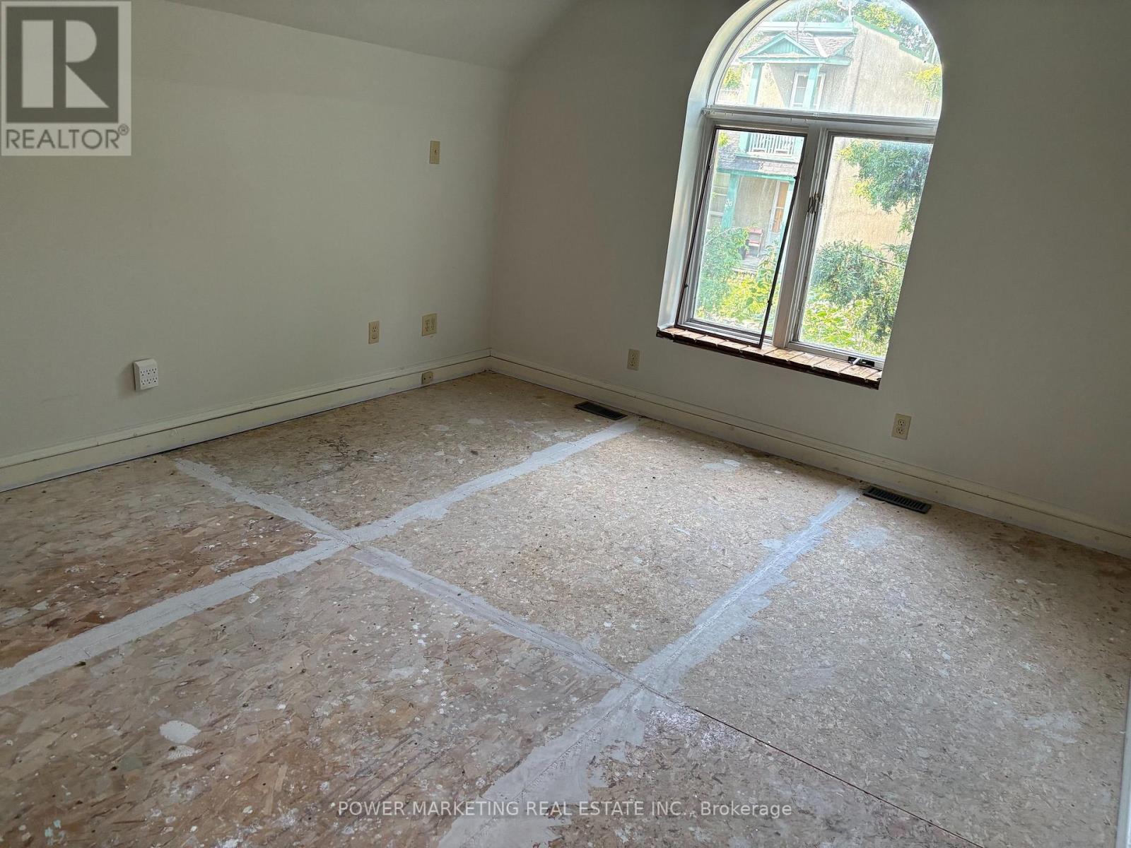 35 Pinhey Street, Ottawa, Ontario  K1Y 1T3 - Photo 6 - X13604952