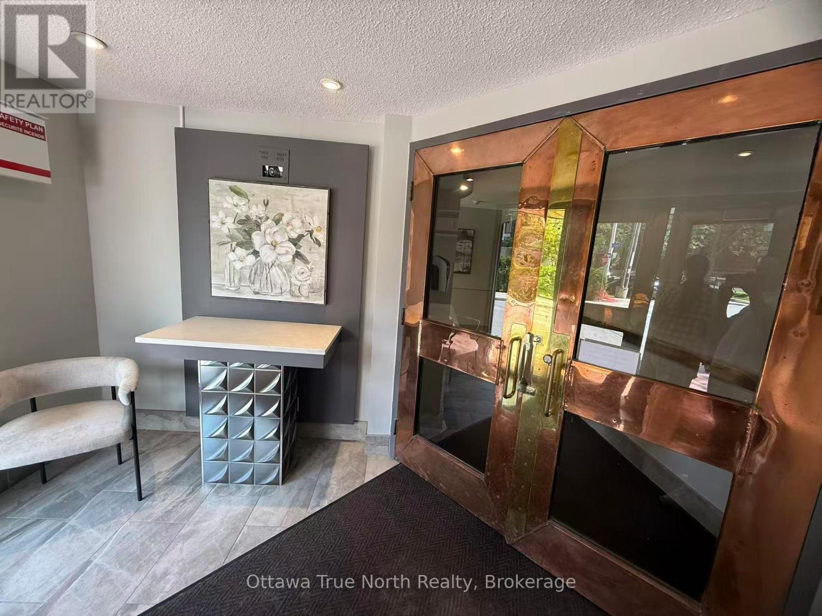 103 - 317 Metcalfe Street, Ottawa, Ontario  K2P 1S3 - Photo 2 - X13604966