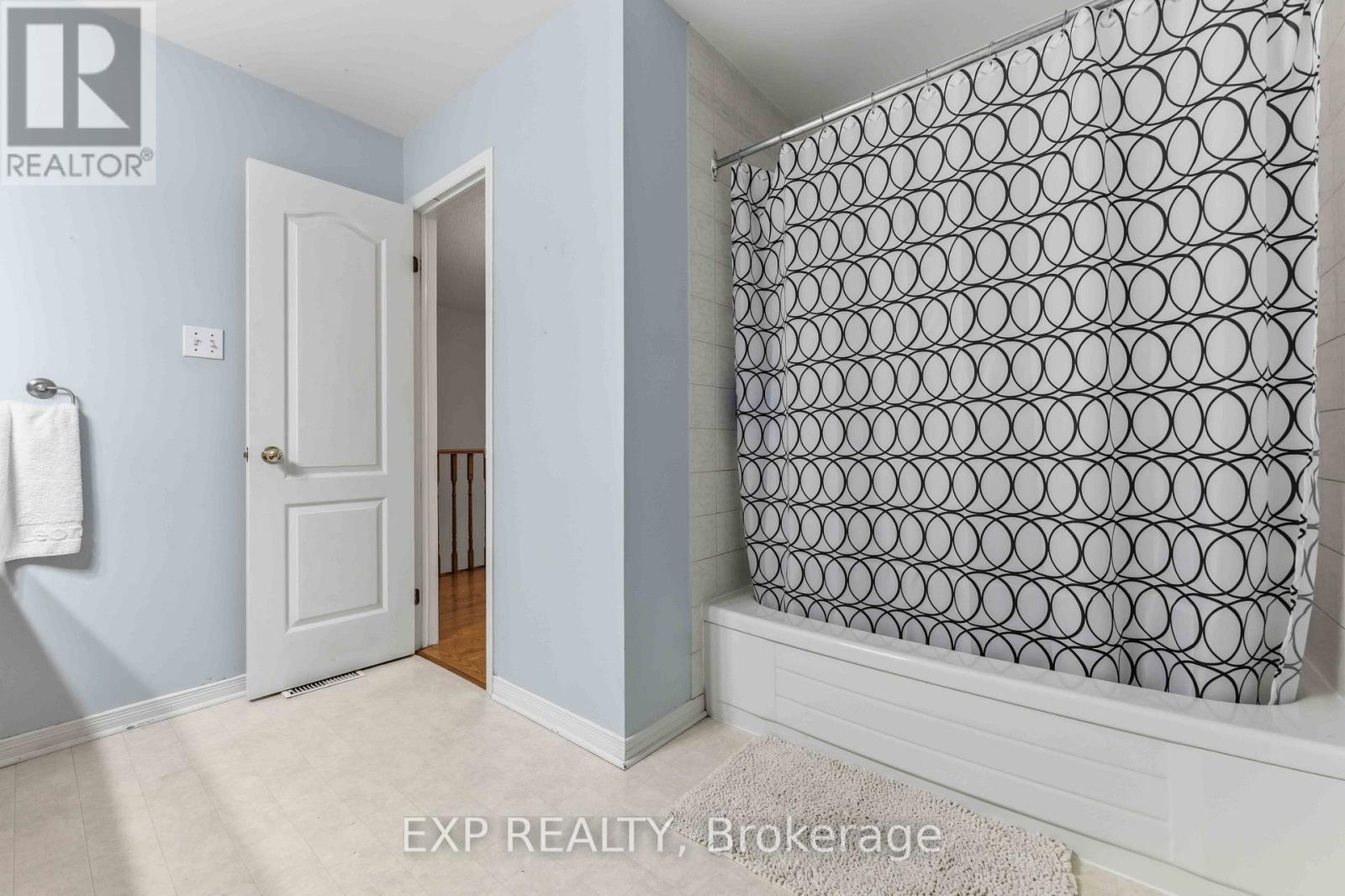 86 Scarlet Court, Ottawa, Ontario  K1T 3R6 - Photo 21 - X13605026