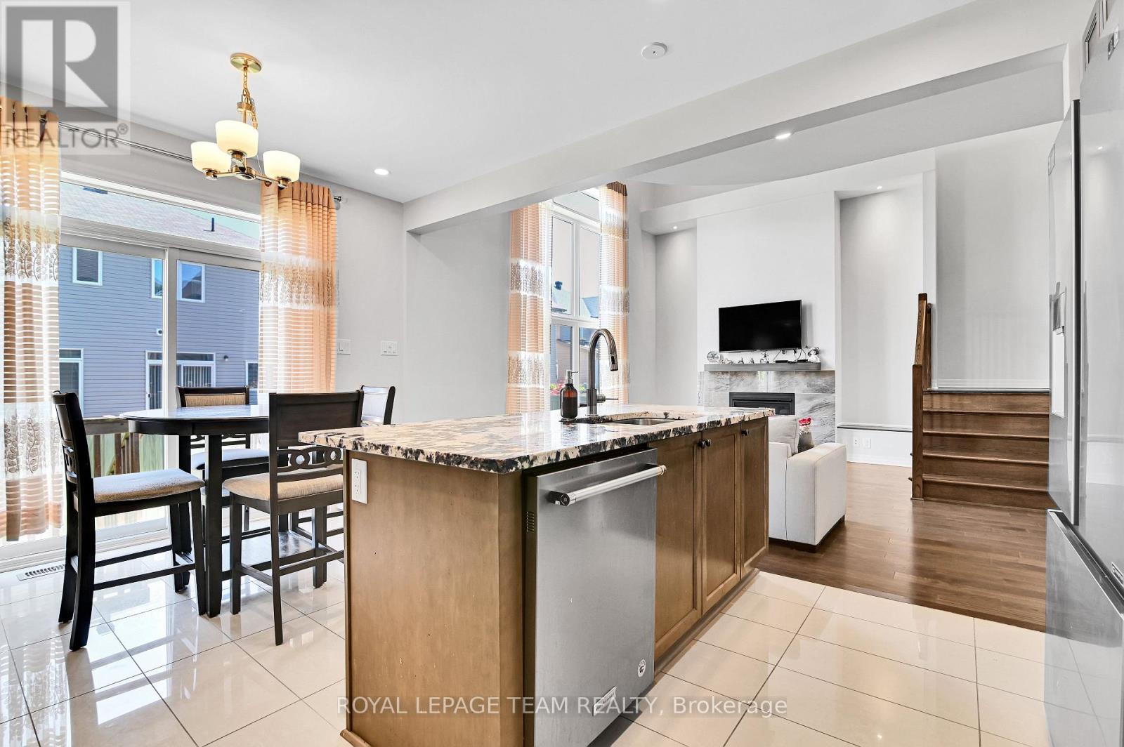192 Southbridge Street, Ottawa, Ontario  K4M 0E2 - Photo 15 - X13605032