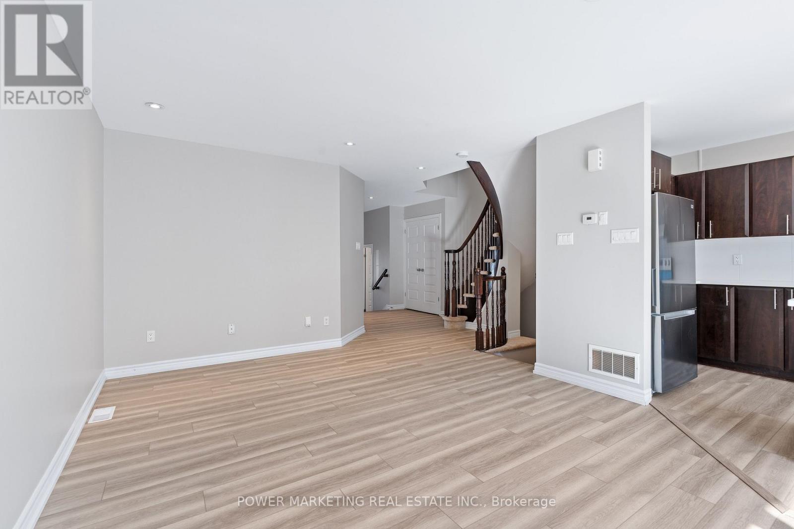 245 Silvermoon Crescent, Ottawa, Ontario  K4A 0P8 - Photo 4 - X13605112