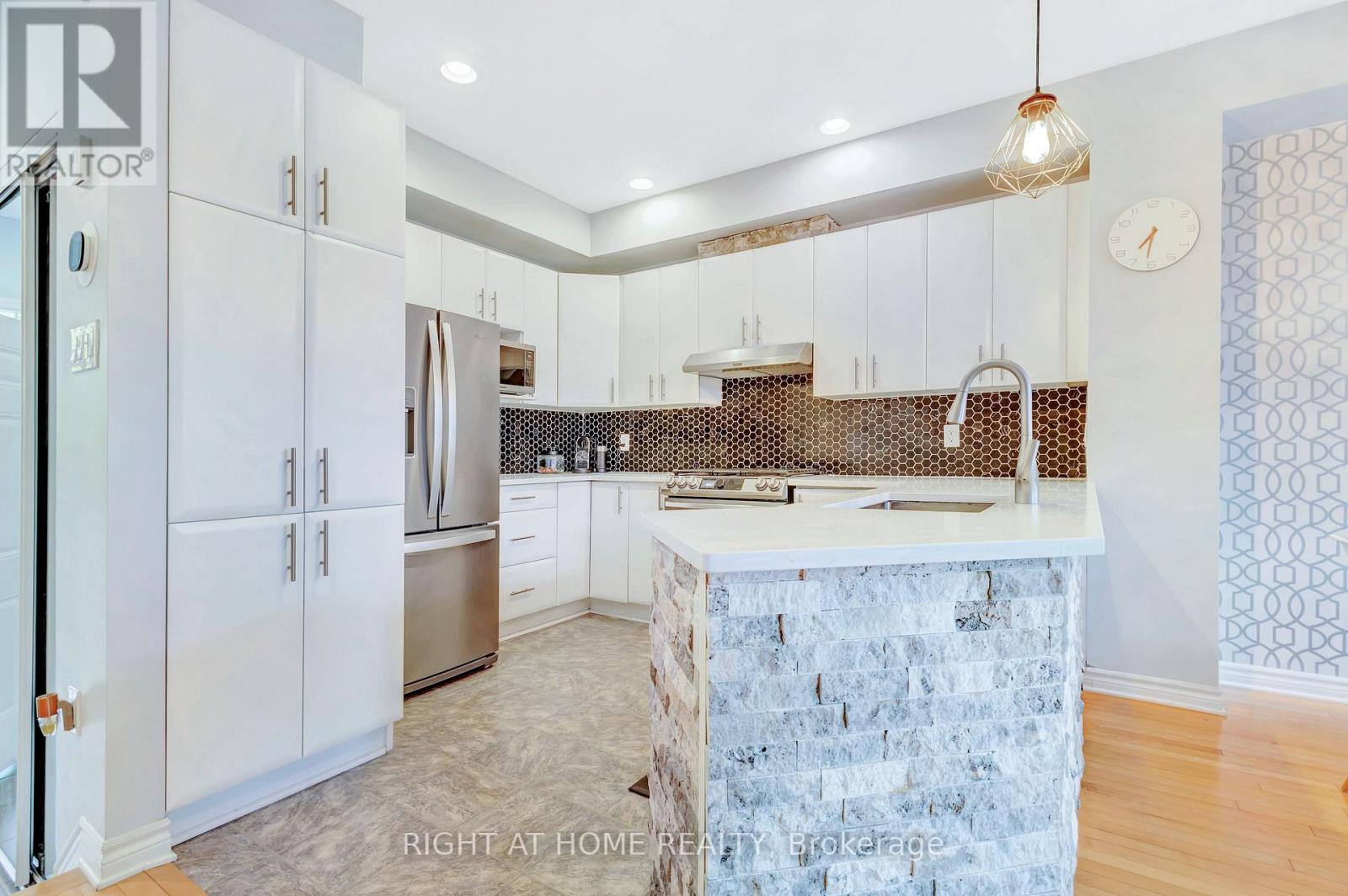 356 Kingbrook Drive, Ottawa, Ontario  K2M 0G2 - Photo 7 - X13605186