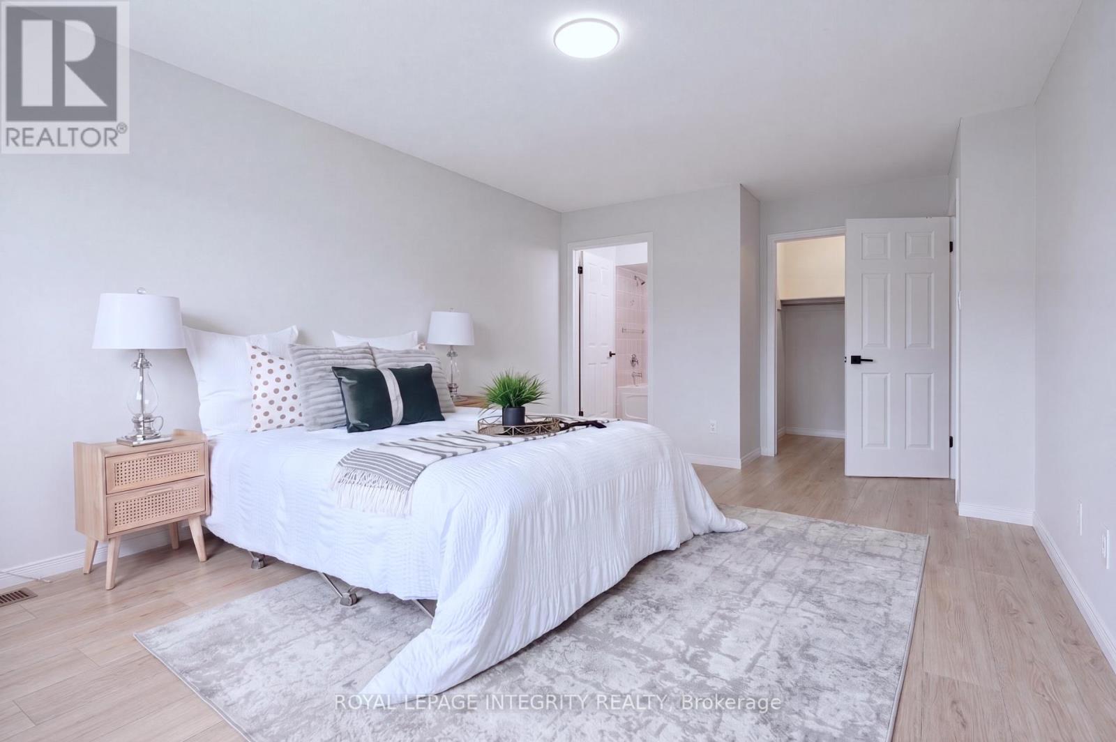 92 Inverkip Avenue, Ottawa, Ontario  K1T 4C3 - Photo 43 - X13605226