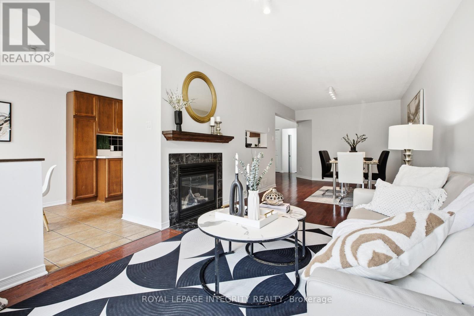 92 Inverkip Avenue, Ottawa, Ontario  K1T 4C3 - Photo 6 - X13605226